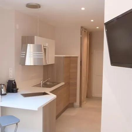 Appartement Studio Tout équipé Place De La Comédie: Confort, Calme&standing - Class Appart Montpellier